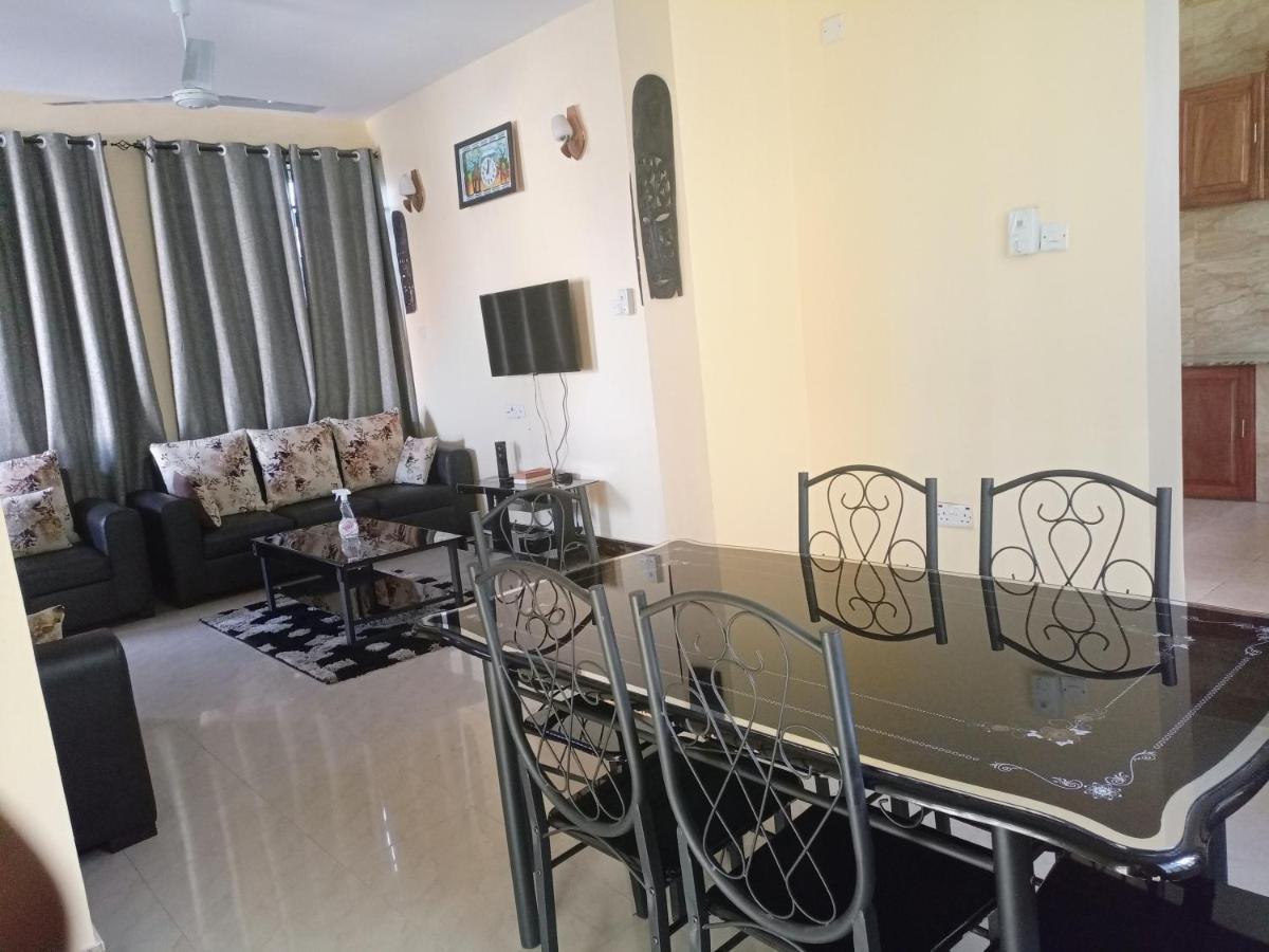 Chibuba Airport Accommodation Daressalam Exterior foto