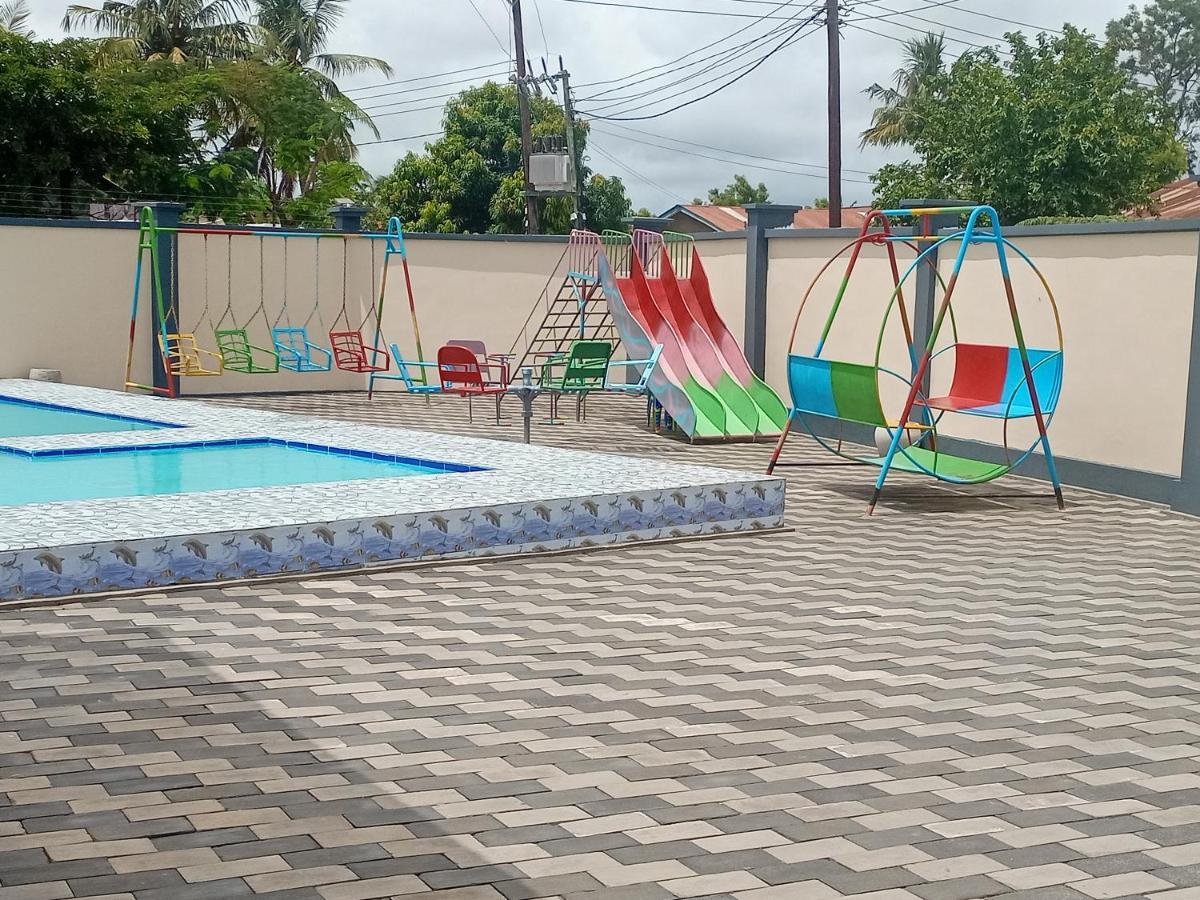 Chibuba Airport Accommodation Daressalam Exterior foto