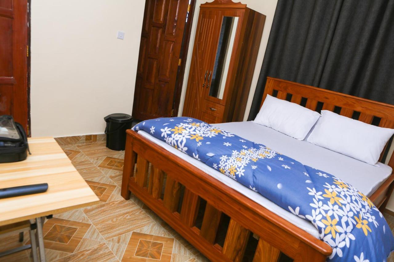 Chibuba Airport Accommodation Daressalam Exterior foto
