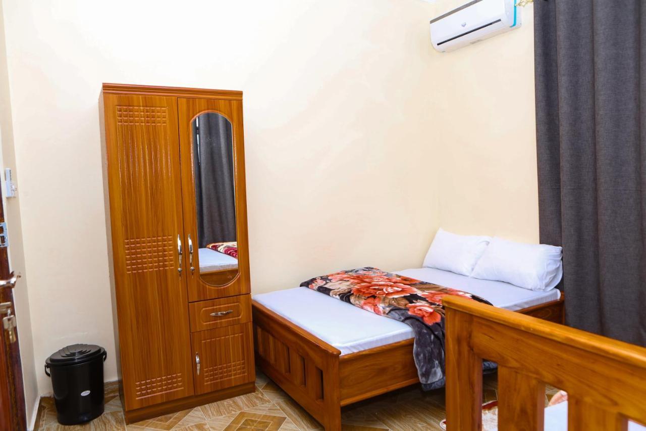 Chibuba Airport Accommodation Daressalam Exterior foto
