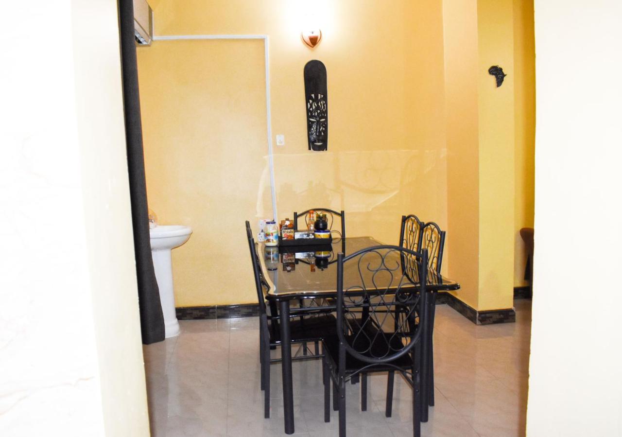 Chibuba Airport Accommodation Daressalam Exterior foto